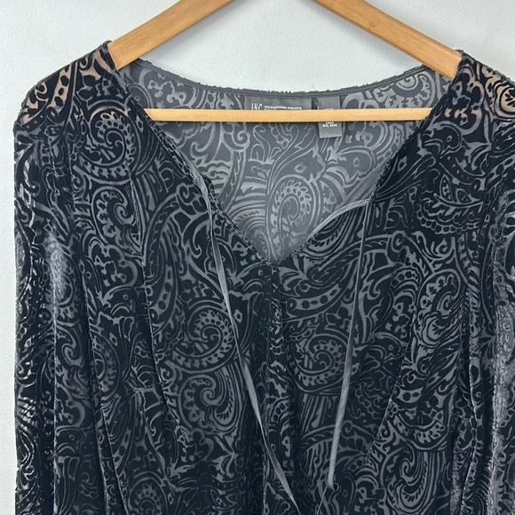 INC International Concepts Black Silk Velvet Burnout Tunic Top Sz 18 - Picture 3 of 9